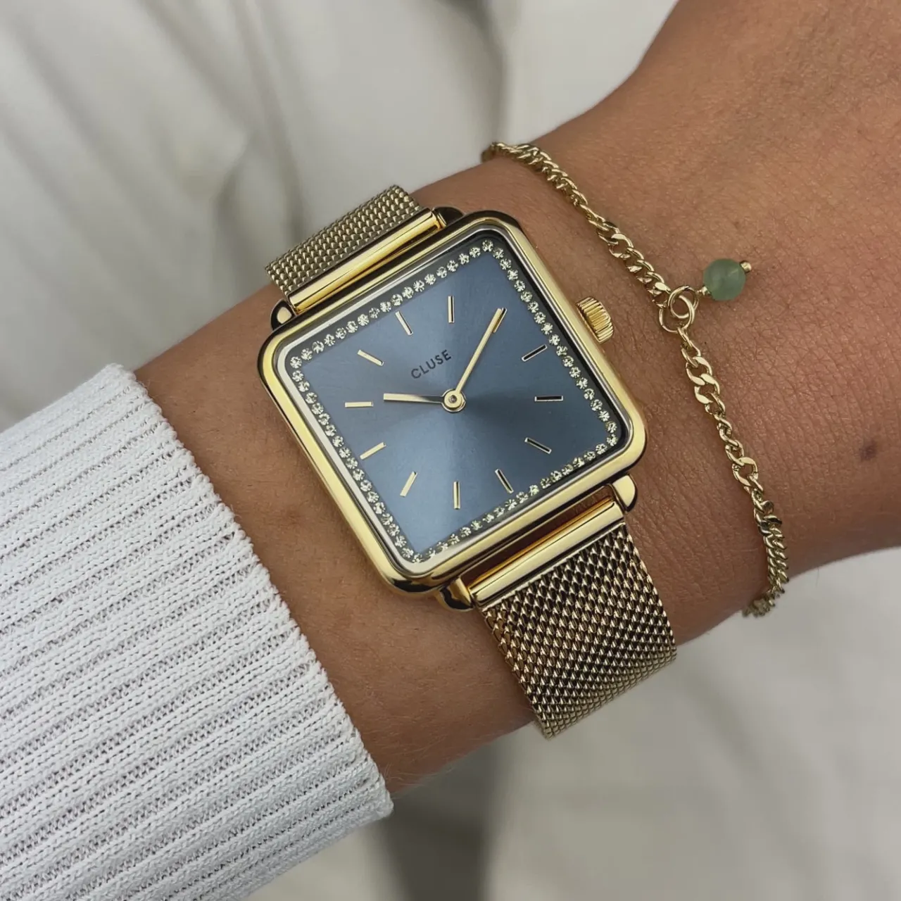 Femme CLUSE Gift Box La Tétragone Mesh Watch & Chain Bracelet, Gold Colour